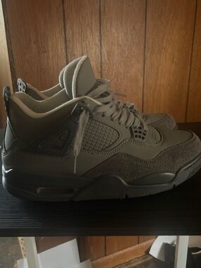 Wet cement jordan 4s size 10